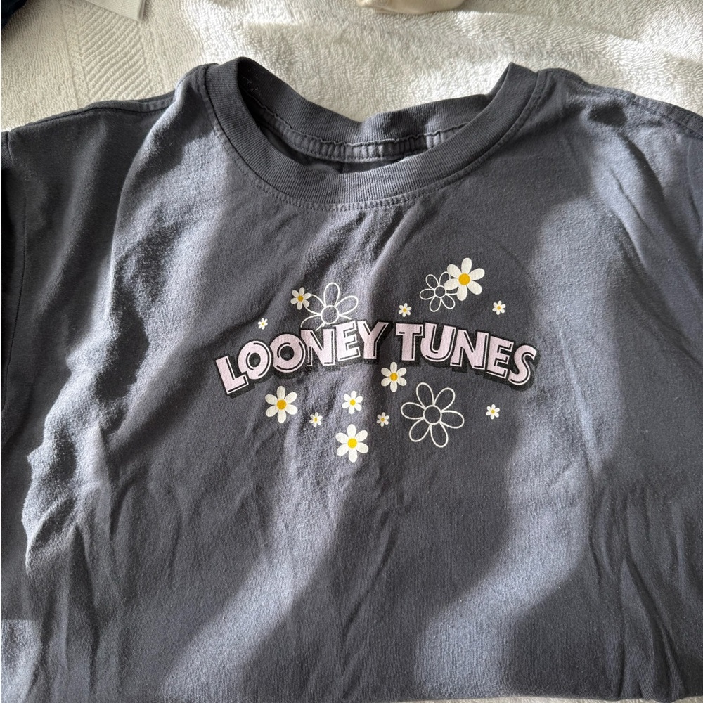 Blue looney tunes graphic tee